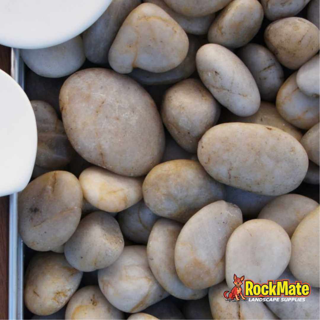Kashmiri White Polished Pebbles 20kg Bag