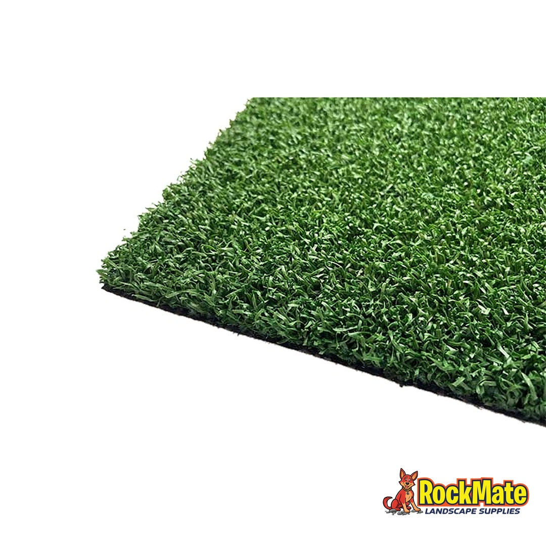 Supergrasse ProBounce COOLplus tennis court surface in field green