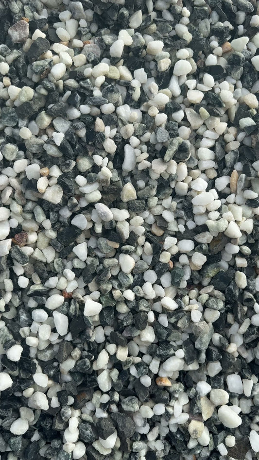 White Ivory 20mm decorative stone up close