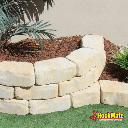 Apex Masonry Boldstone Block - Gold Blend