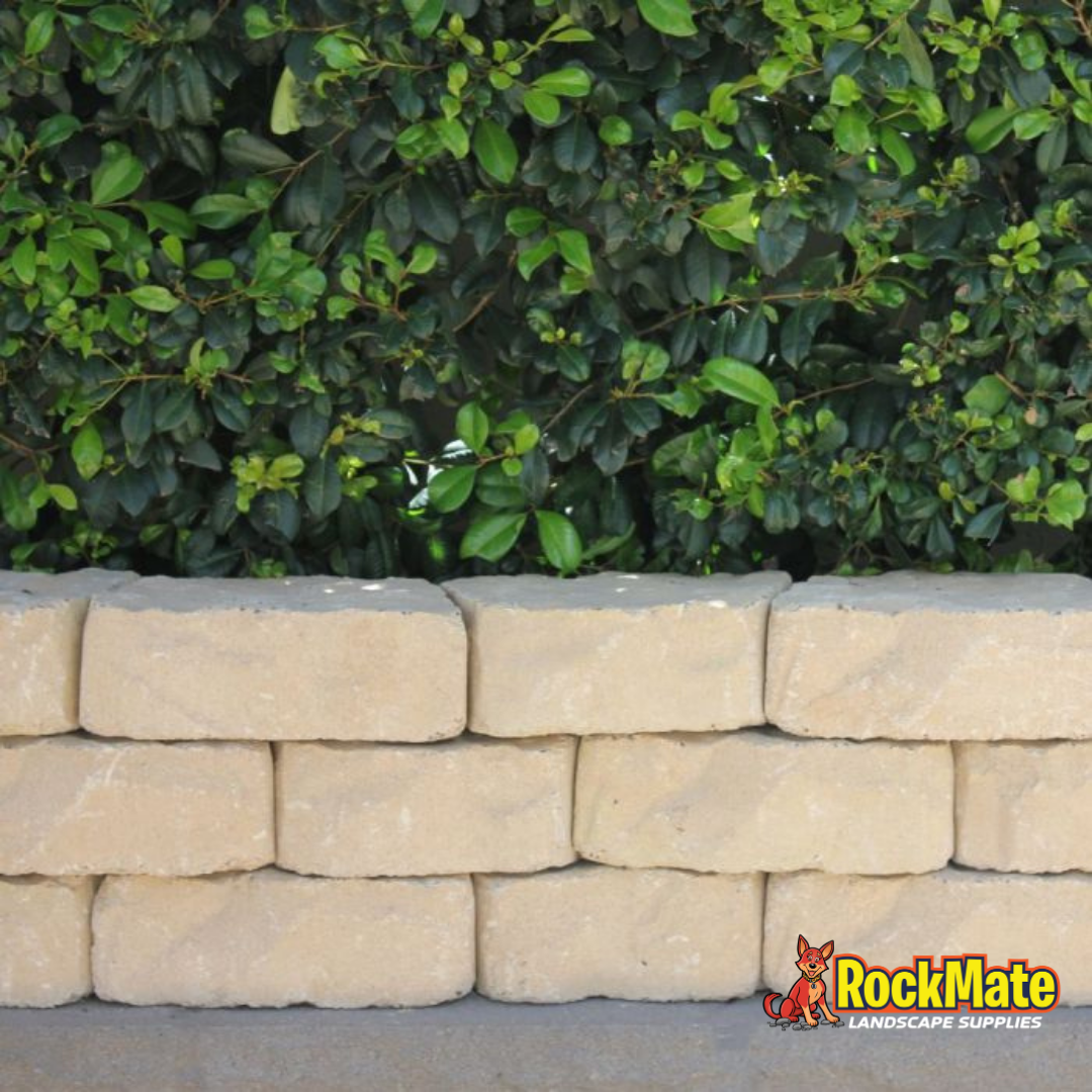 Apex Masonry Boldstone Block - Gold Blend