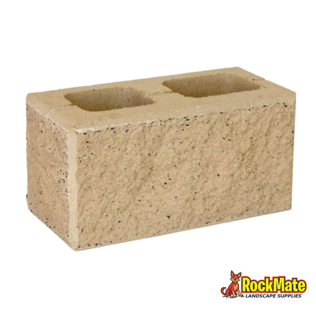 Apex Masonry Trendstone Standard Corner Pebble