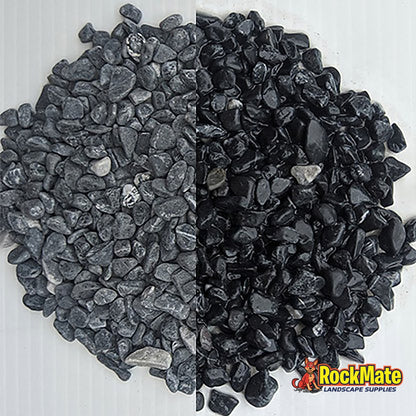 Kashmiri Cloudy Black pebbles shown dry on the left and wet on the right, 5-7mm grade