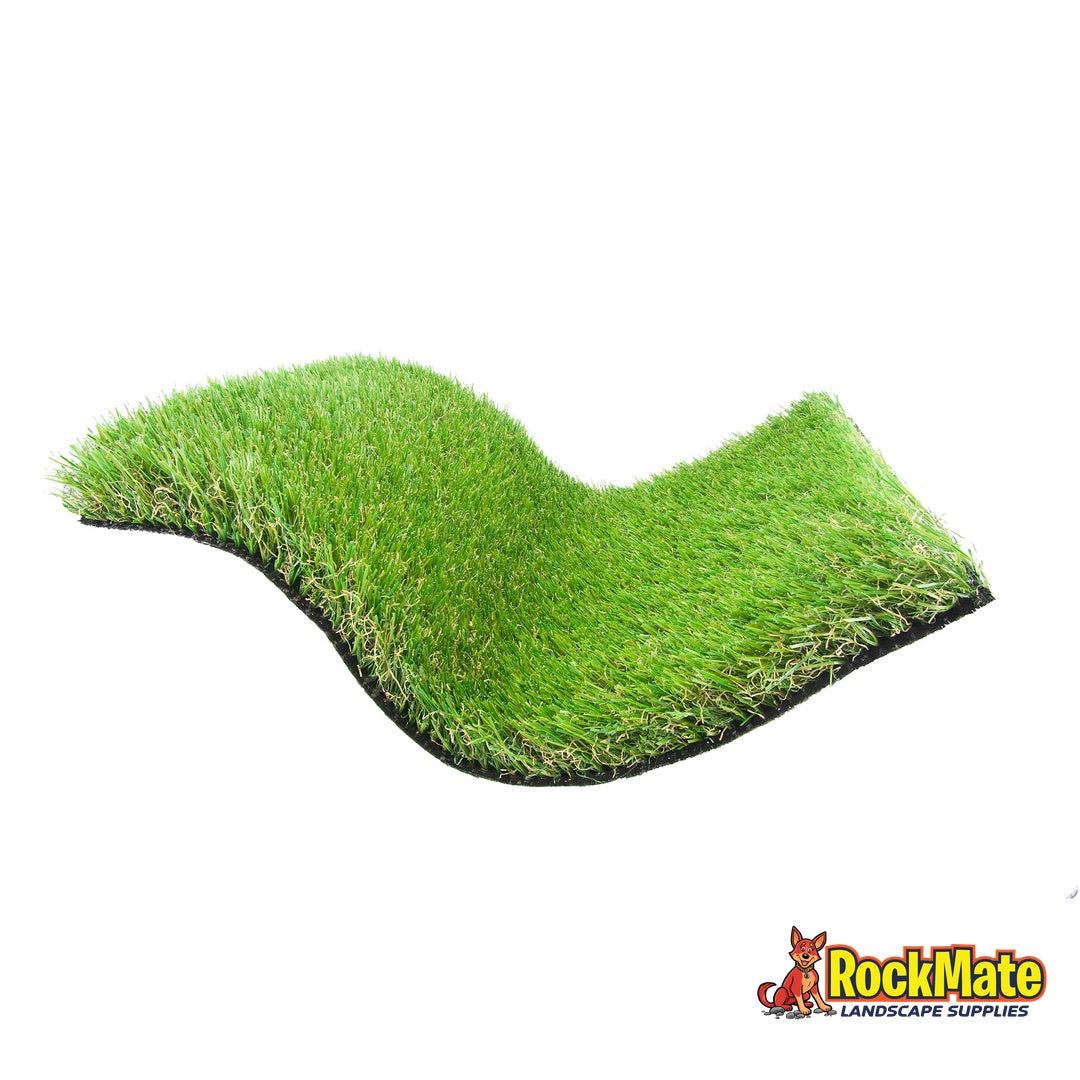 SYNLawn Nouveau artificial lawn turf, close up of the pile