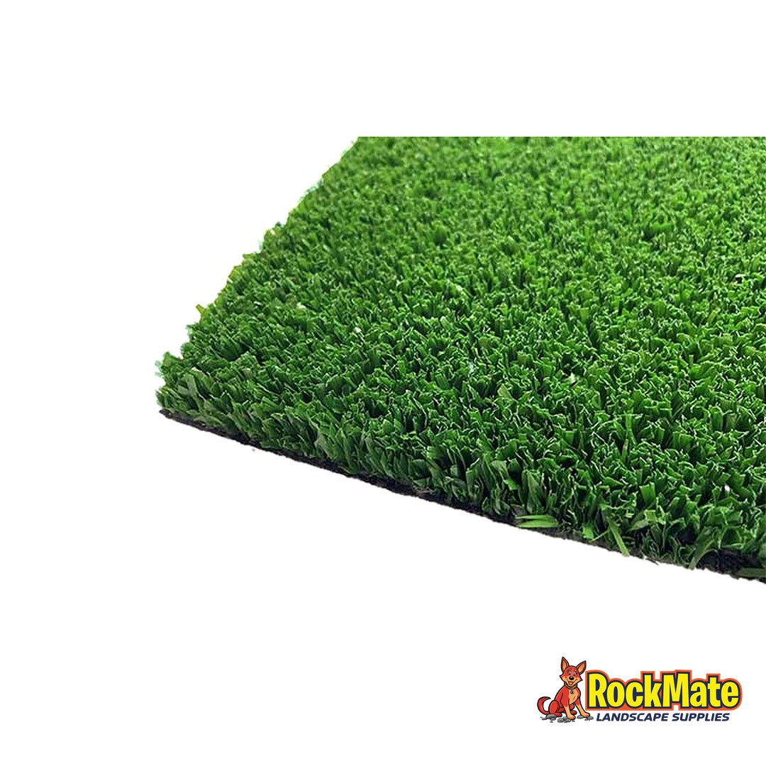 Supergrasse Pro 17 synthetic court surface in field green