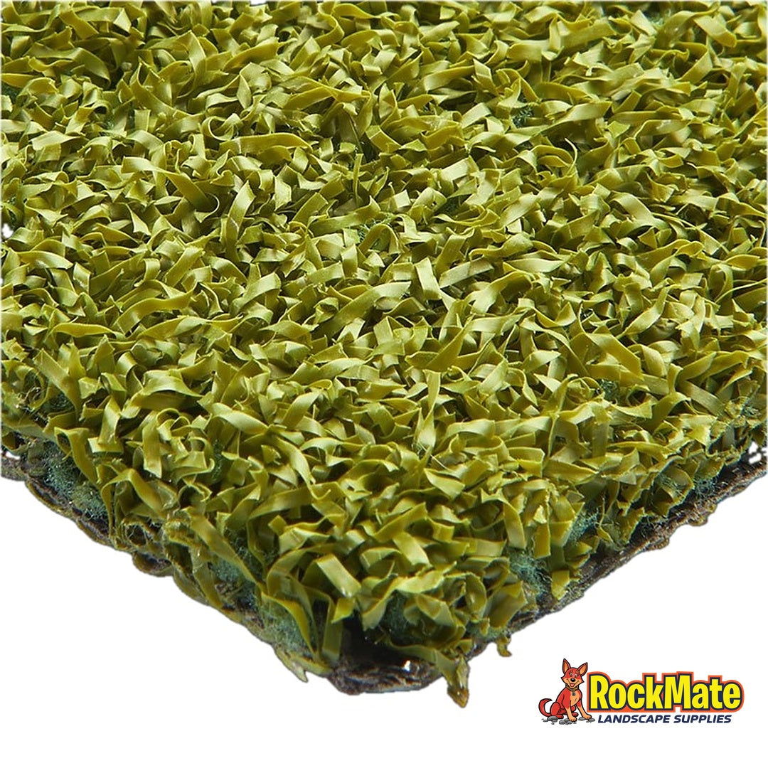 SYNLawn Augusta putting green turf, close up of the 16mm pile