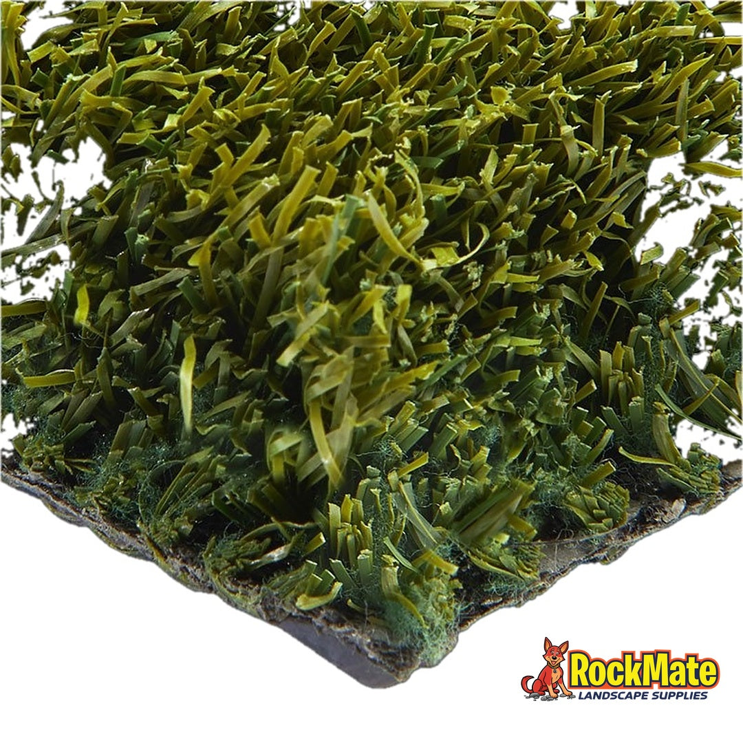 SYNLawn Lush artificial turf, close up of the 40mm two toned pile